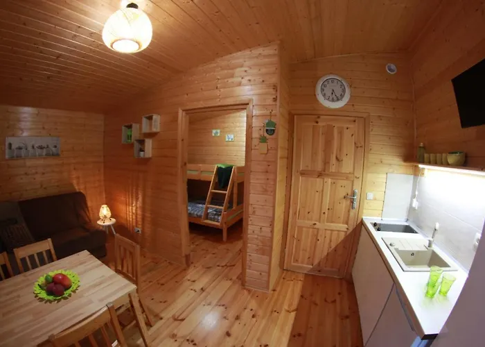 Oaza Dabek بيت خشبي *