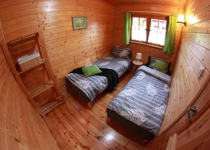 بيت خشبي Oaza Dabek دومبكي