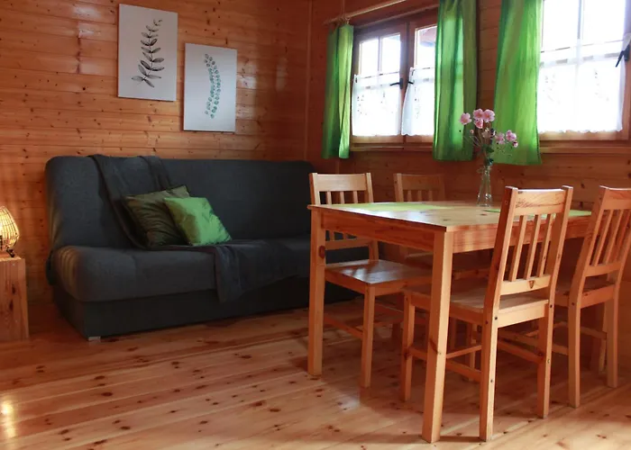 Oaza Dabek بيت خشبي دومبكي