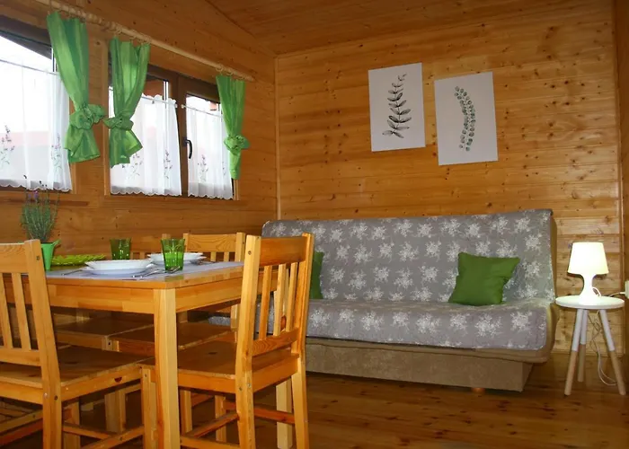 Oaza Dabek بيت خشبي *